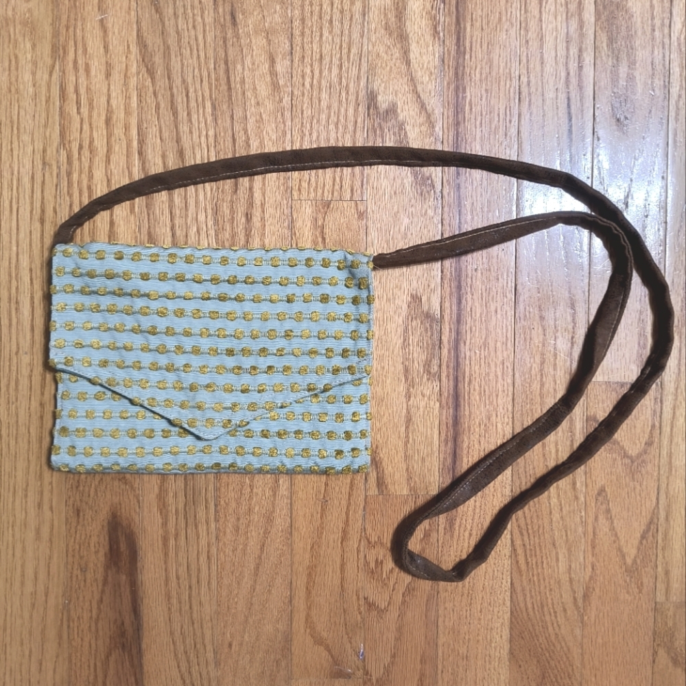 3/$10⭐ Kindred Spirit Style crossbody purse, colorful fold up 9"x7" Boho bag